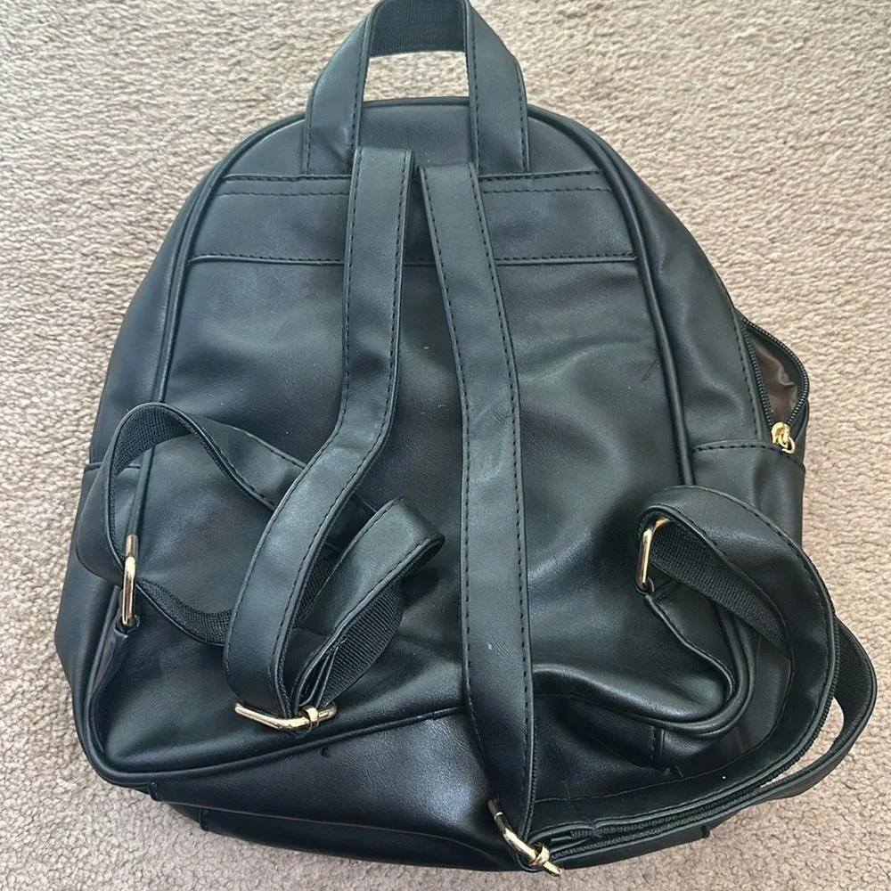 Small backpack - Picture 4 of 4